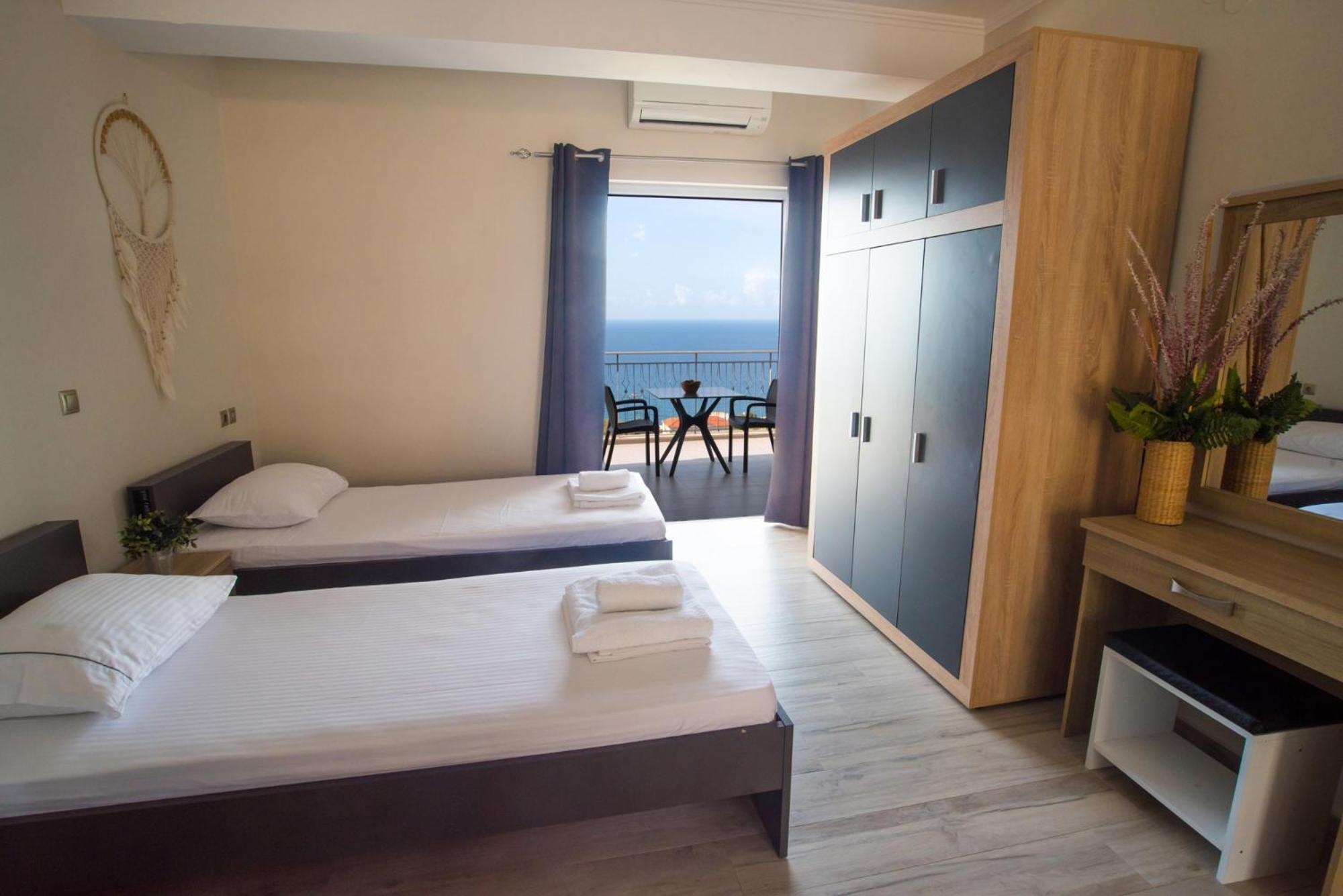Nirvana Homes Vlachata Buitenkant foto